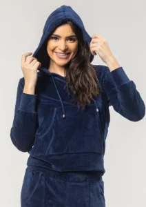 Casacos Femininos Essenciais para o Inverno: Os 5 Modelos que Você Precisa