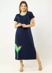 Vestido azul-marinho: looks minimalistas e looks marcantes. Como escolher o estilo ideal para cada ocasião?